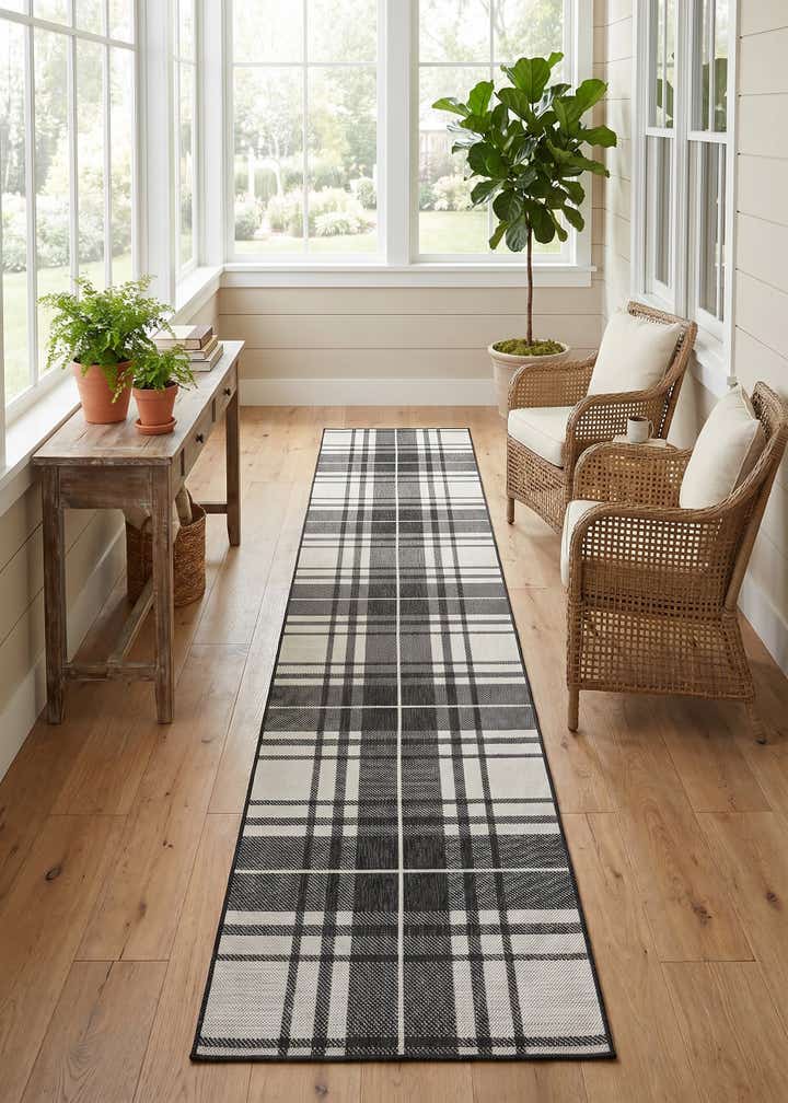 2' 7 x 12' Easy-Clean Checkered Indoor / Outdoor Runner Rug