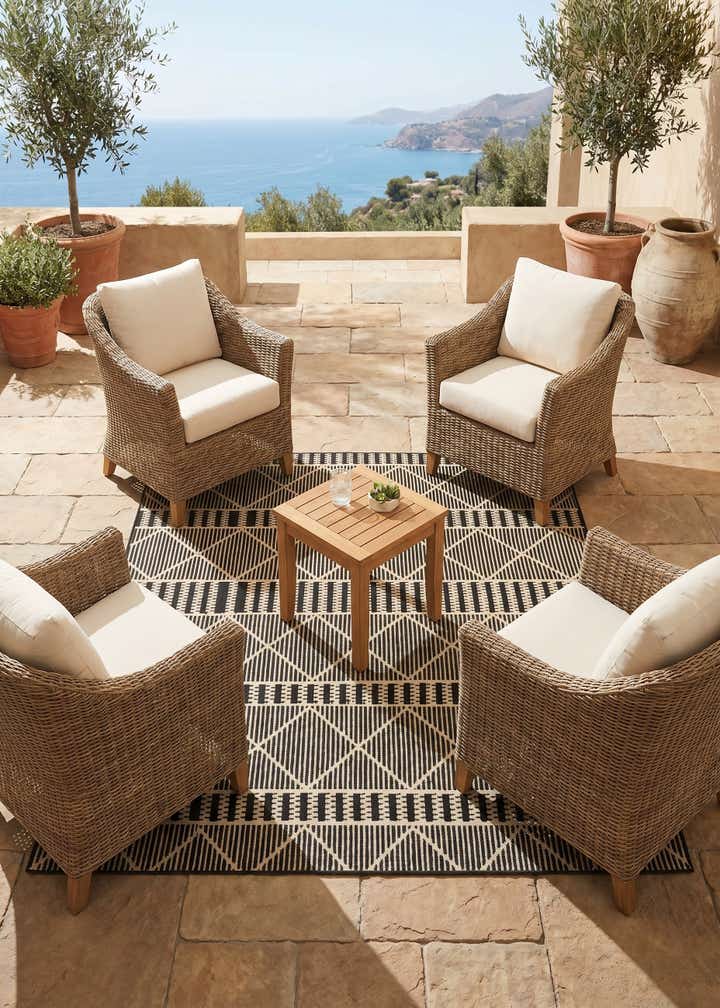 6' x 6' Easy-Clean Lattice Indoor / Outdoor Square Rug