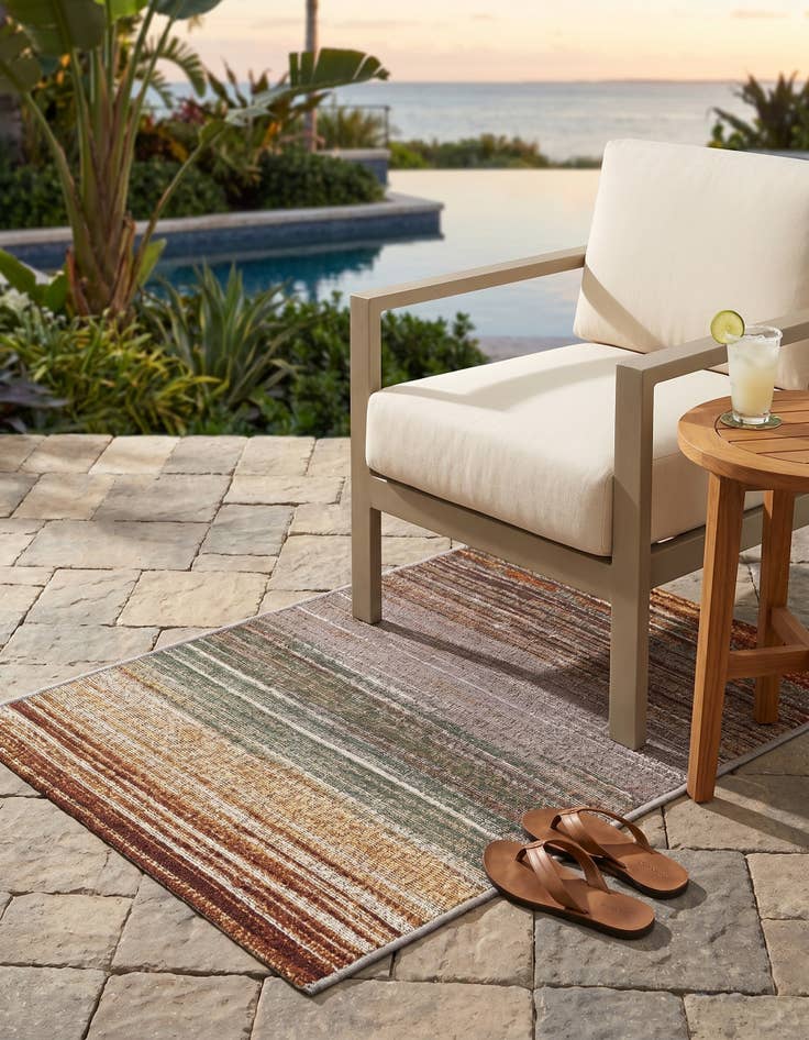 Detail image of 2' x 3' Easy-Clean Modern Indoor / Outdoor Rug