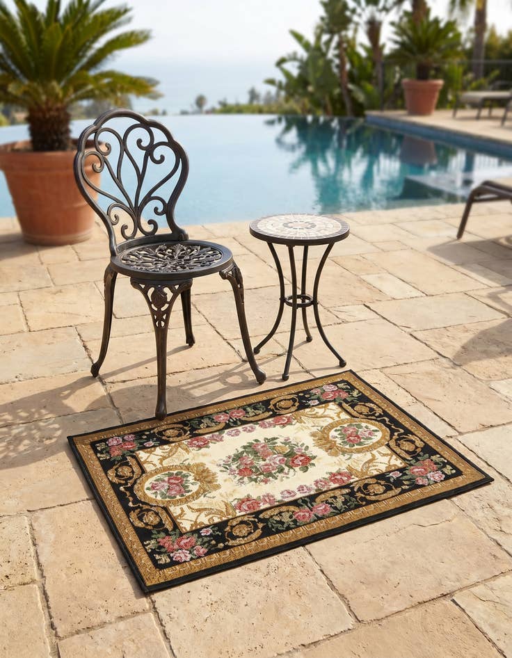 Detail image of 2' x 3' Easy-Clean Traditional Indoor / Outdoor Rug