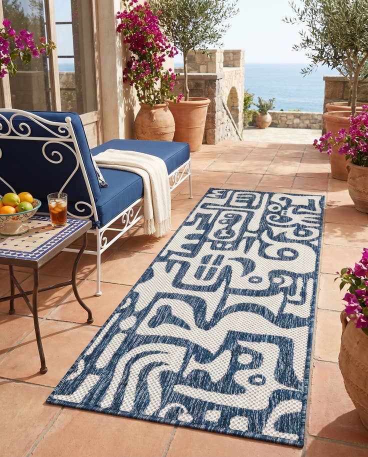 Detail image of 2' x 5' 3 Easy-Clean Modern Indoor / Outdoor Runner Rug