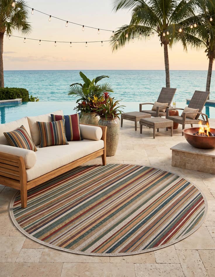 Detail image of 10' x 10' Easy-Clean Baja Indoor / Outdoor Round Rug