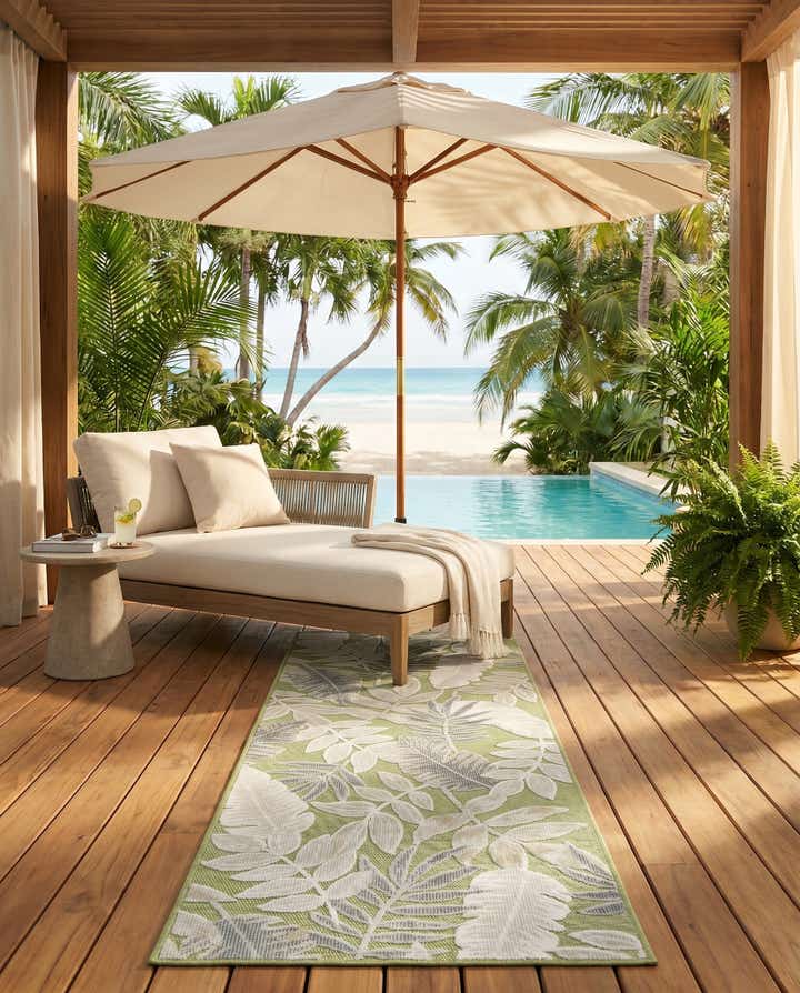 2' 2 x 6' Easy-Clean Botanical Indoor / Outdoor Runner Rug