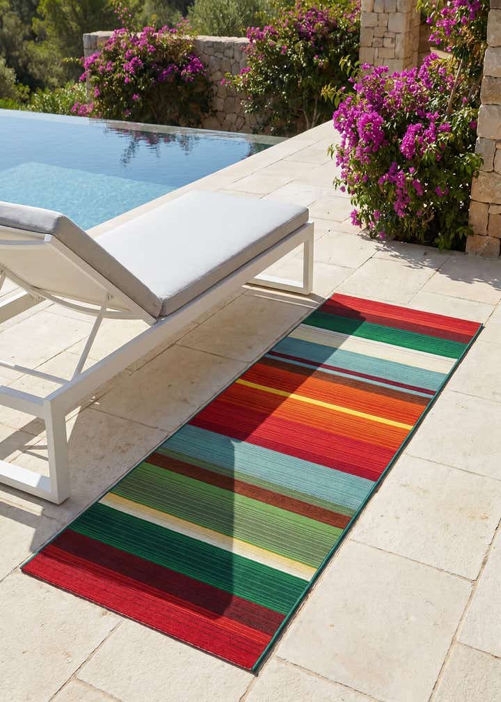 2' x 6' Easy-Clean Modern Indoor / Outdoor Runner Rug