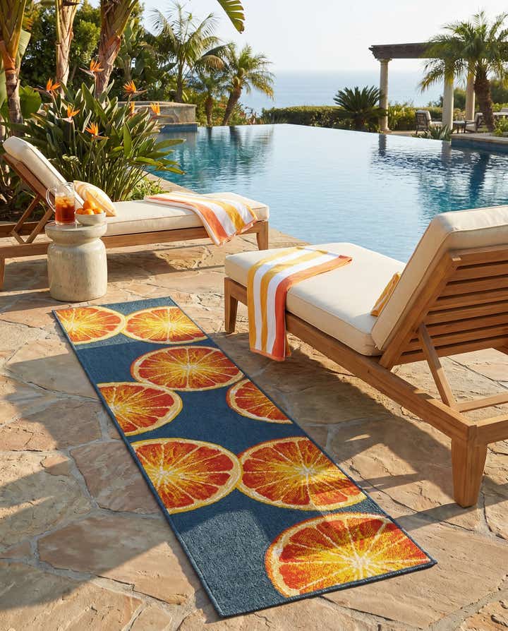 2' x 8' Easy-Clean Modern Indoor / Outdoor Runner Rug