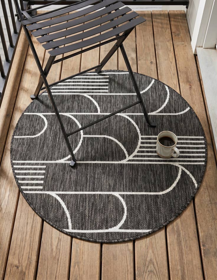 Detail image of 3' 1 x 3' 1 Easy-Clean Modern Indoor / Outdoor Round Rug