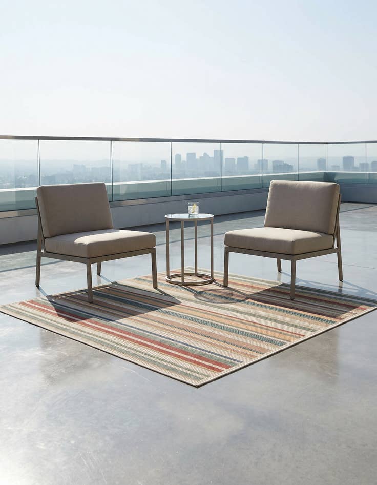 Detail image of 6' x 6' Easy-Clean Baja Indoor / Outdoor Square Rug