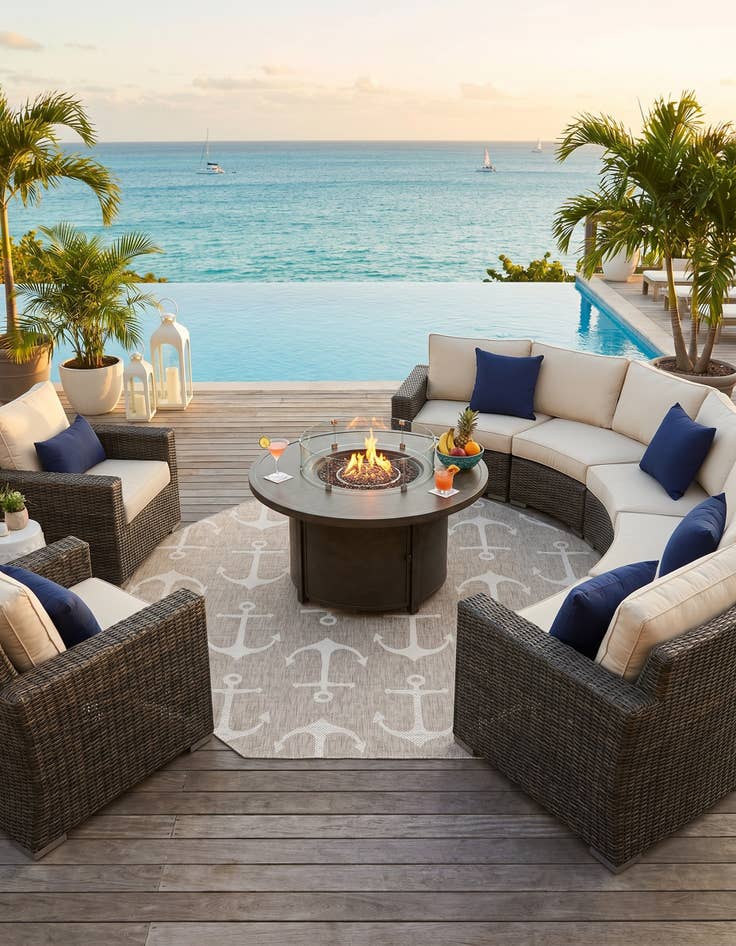 Detail image of 7' 10 x 7' 10 Easy-Clean Coastal Indoor / Outdoor Octagon Rug