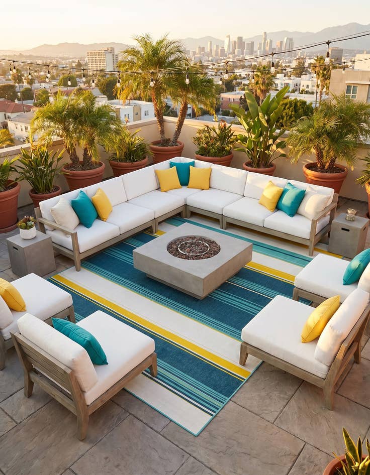 Detail image of 10' x 14' Easy-Clean Border Indoor / Outdoor Rug