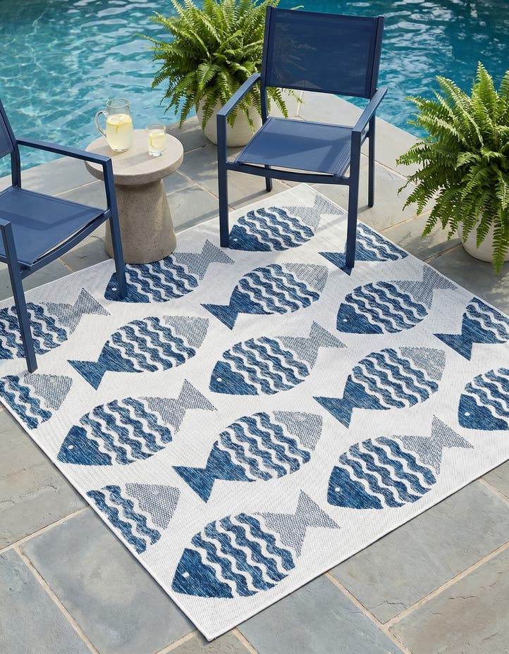 5' 3 x 5' 3 Easy-Clean Coastal Indoor / Outdoo...