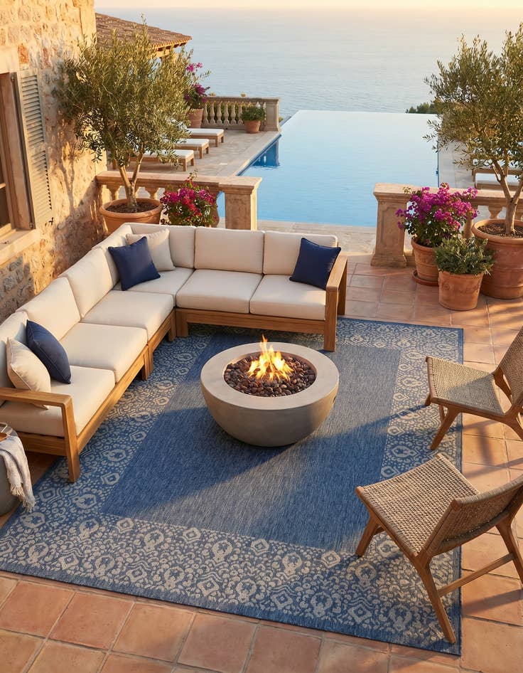 Detail image of 7' 10 x 10' Easy-Clean Border Indoor / Outdoor Rug