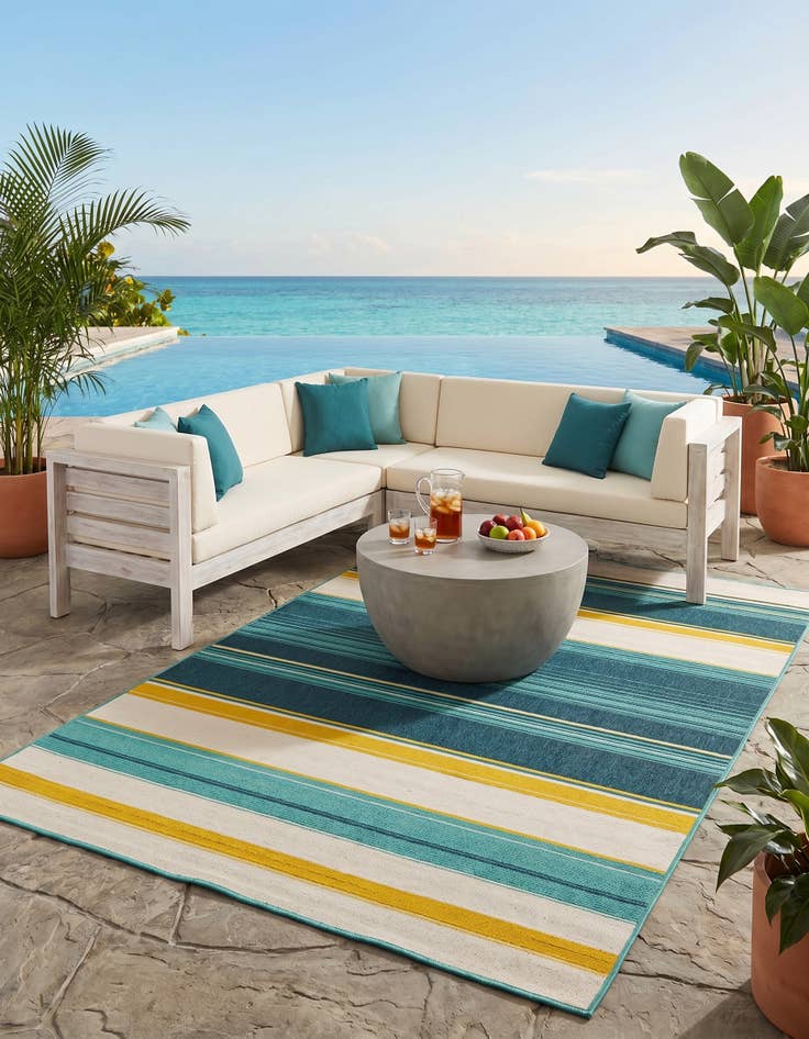 Detail image of 5' x 8' Easy-Clean Border Indoor / Outdoor Rug