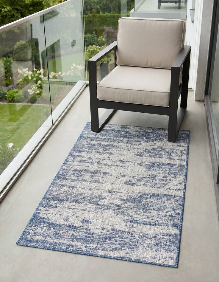 Detail image of 3' x 5' 3 Easy-Clean Modern Indoor / Outdoor Rug