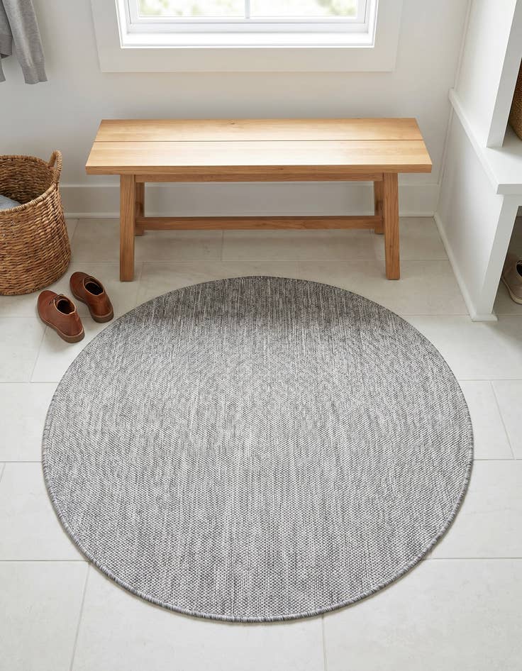 Detail image of 3' 3 x 3' 3 Easy-Clean Jill Zarin Palm Springs Indoor / Outdoor Round Rug