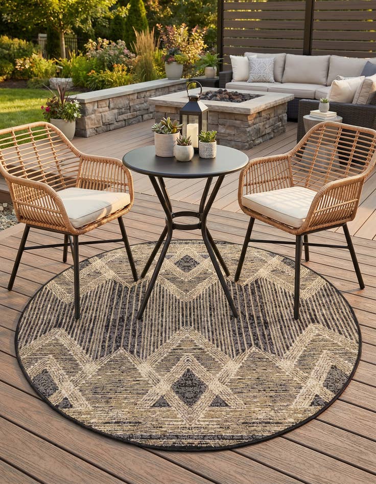 Detail image of 4' x 4' Easy-Clean Modern Indoor / Outdoor Round Rug