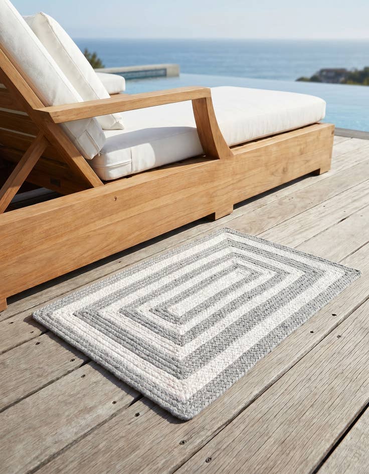 Detail image of 2' 2 x 3' 1 Easy-Clean Eco Verse Washable Indoor / Outdoor Rug