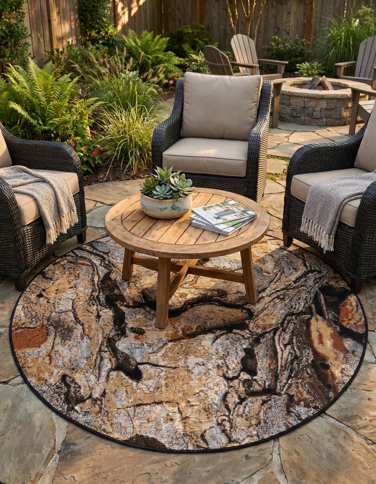 Detail image of 4' x 4' Easy-Clean Modern Indoor / Outdoor Round Rug