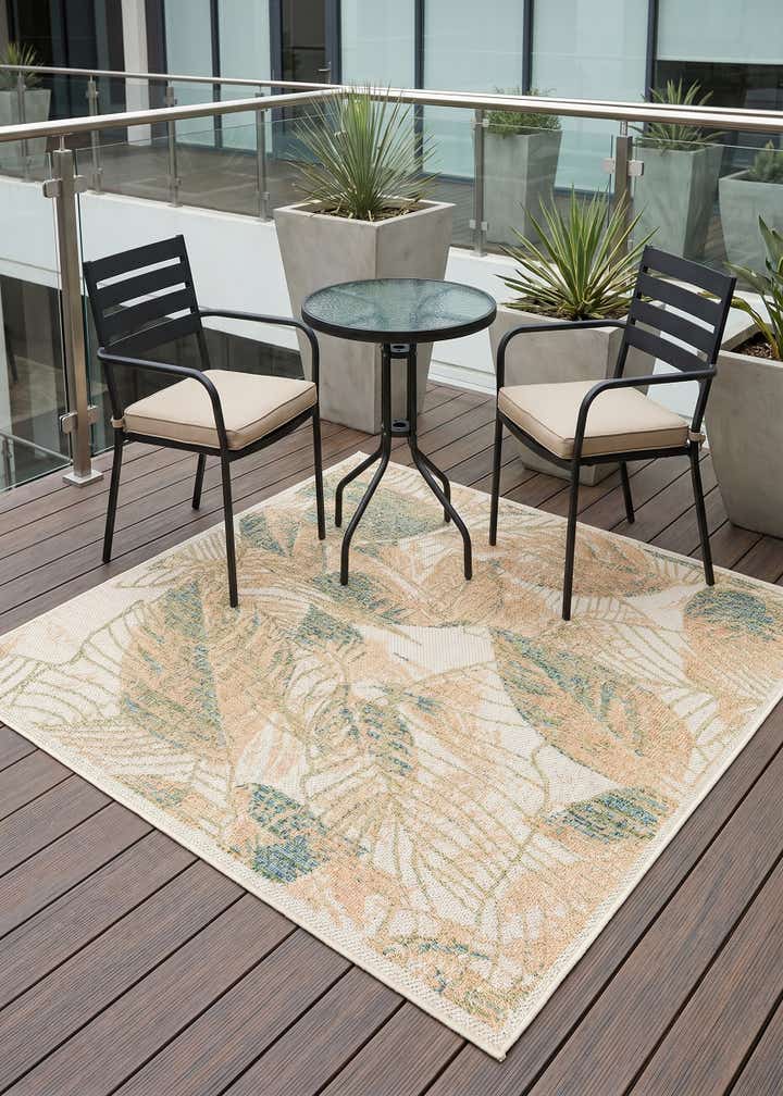 5' 3 x 5' 3 Easy-Clean Baja Indoor / Outdoor Square Rug