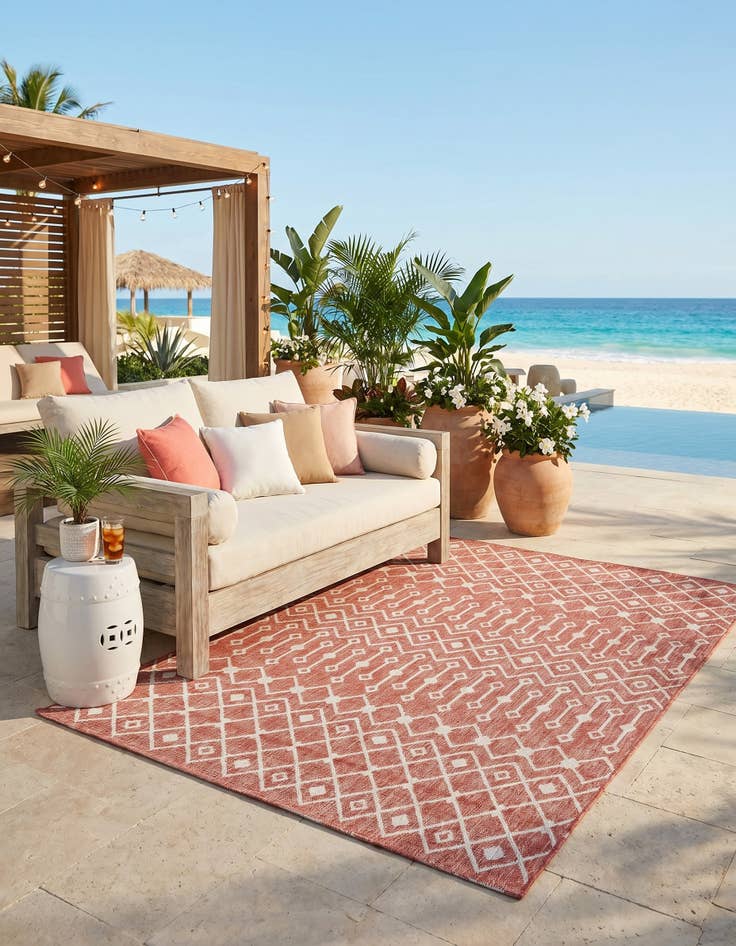 Detail image of 7' x 10' Easy-Clean Lattice Indoor / Outdoor Rug