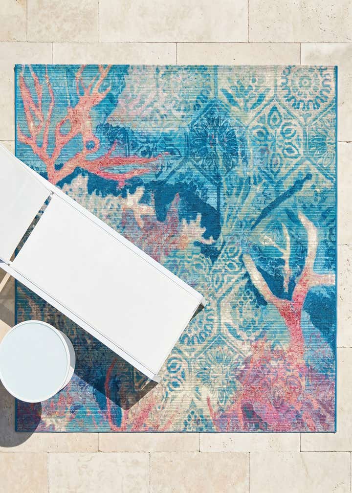 5' 3 x 5' 3 Easy-Clean Coastal Indoor / Outdoor Square Rug