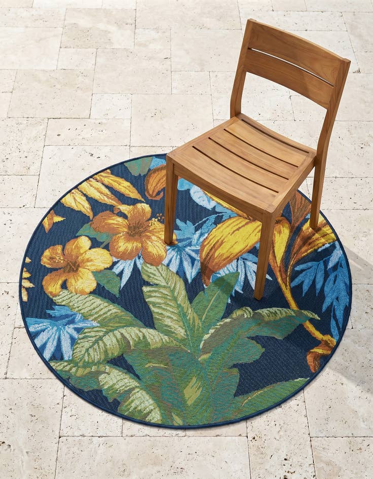 Detail image of 3' x 3' Easy-Clean Botanical Indoor / Outdoor Round Rug