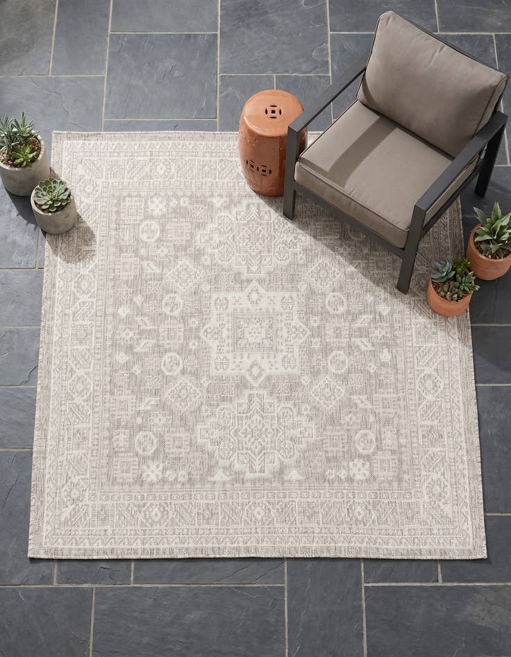 Detail image of 5' 3 x 5' 3 Easy-Clean Aztec Indoor / Outdoor Square Rug