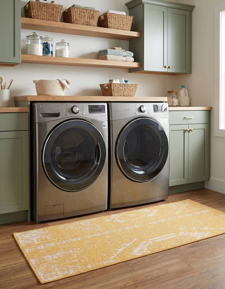 Detail image of 2' x 4' Easy-Clean Bohemian Indoor / Outdoor Runner Rug