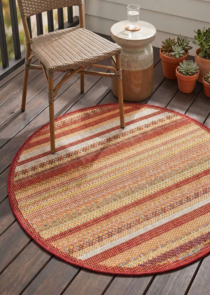 3' 3 x 3' 3 Easy-Clean Baja Indoor / Outdoor Round Rug