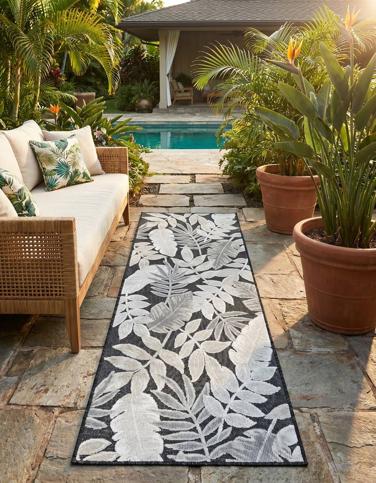 Detail image of 2' 2 x 6' Easy-Clean Botanical Indoor / Outdoor Runner Rug