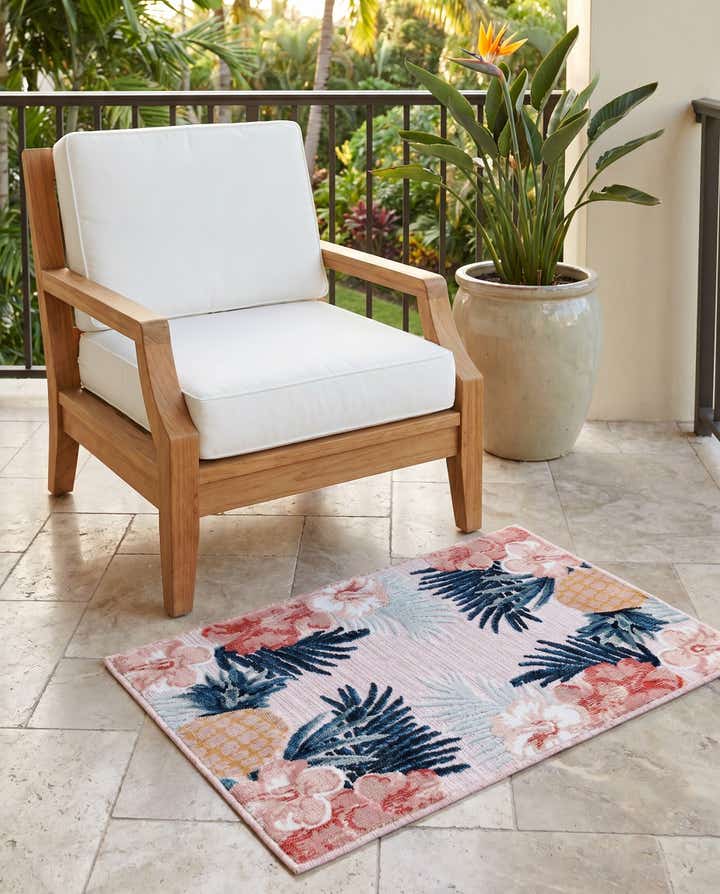 2' 2 x 3' Easy-Clean Botanical Indoor / Outdoor Rug