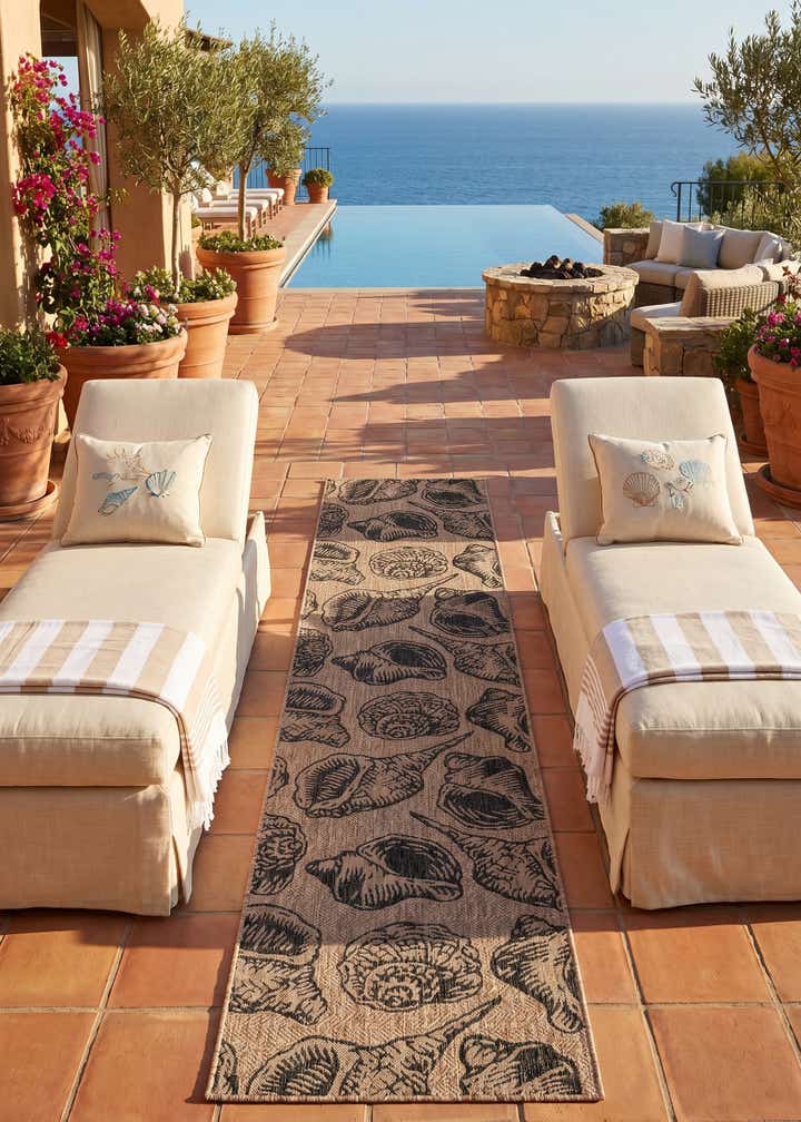 2' 7 x 12' Easy-Clean Coastal Indoor / Outdoor Runner Rug