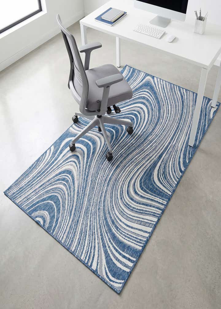 4' x 6' Easy-Clean Modern Indoor / Outdoor Rug