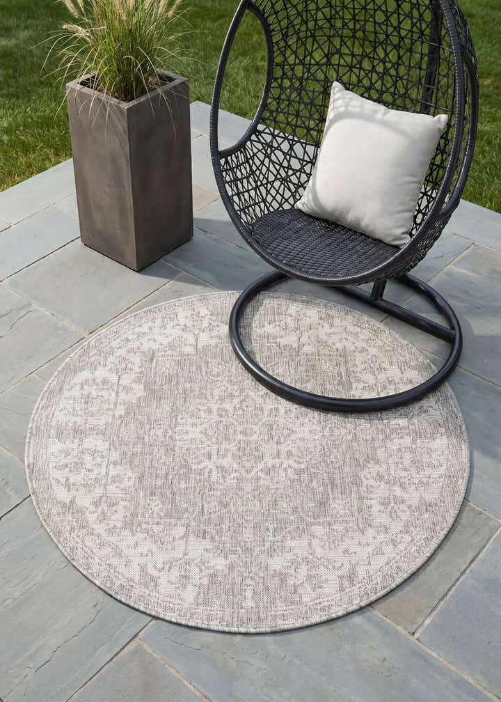 4' x 4' Easy-Clean Jill Zarin Dubai Indoor / Outdoor Round Rug