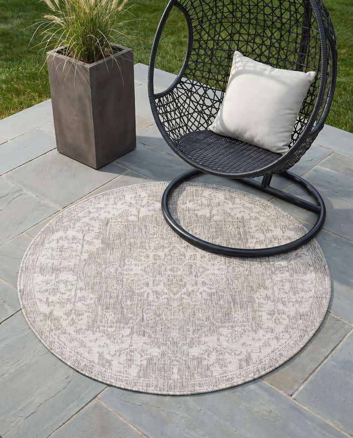4' x 4' Easy-Clean Jill Zarin Dubai Indoor / Outdoor Round Rug
