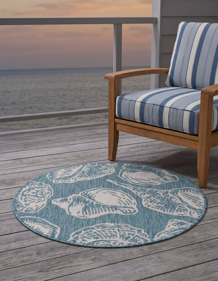 Detail image of 3' x 3' Easy-Clean Coastal Indoor / Outdoor Round Rug