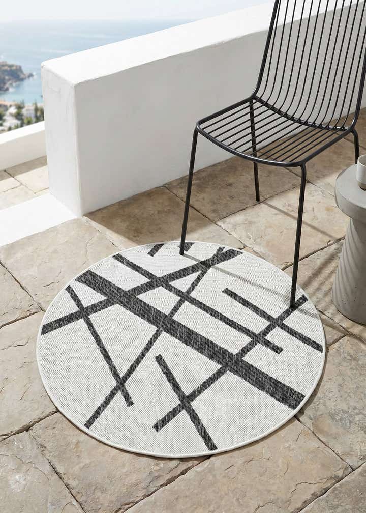 3' x 3' Easy-Clean Modern Indoor / Outdoor Round Rug