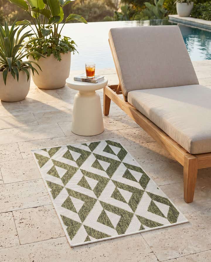 2' x 3' Easy-Clean Jill Zarin Napa Indoor / Outdoor Rug