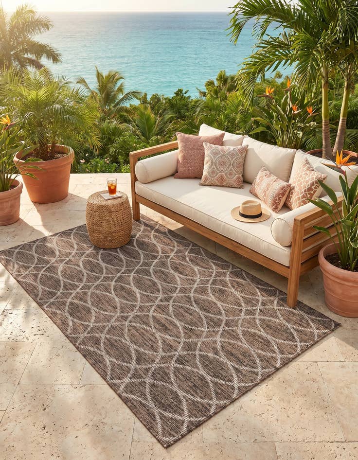 Detail image of 3' x 5' 3 Easy-Clean Lattice Indoor / Outdoor Rug