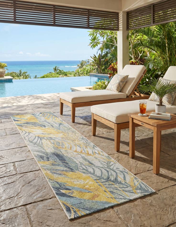 Detail image of 2' x 8' Easy-Clean Botanical Indoor / Outdoor Runner Rug