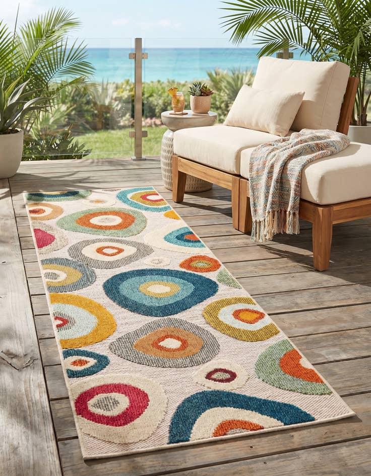 Detail image of 2' x 6' Easy-Clean Casablanca Indoor / Outdoor Runner Rug