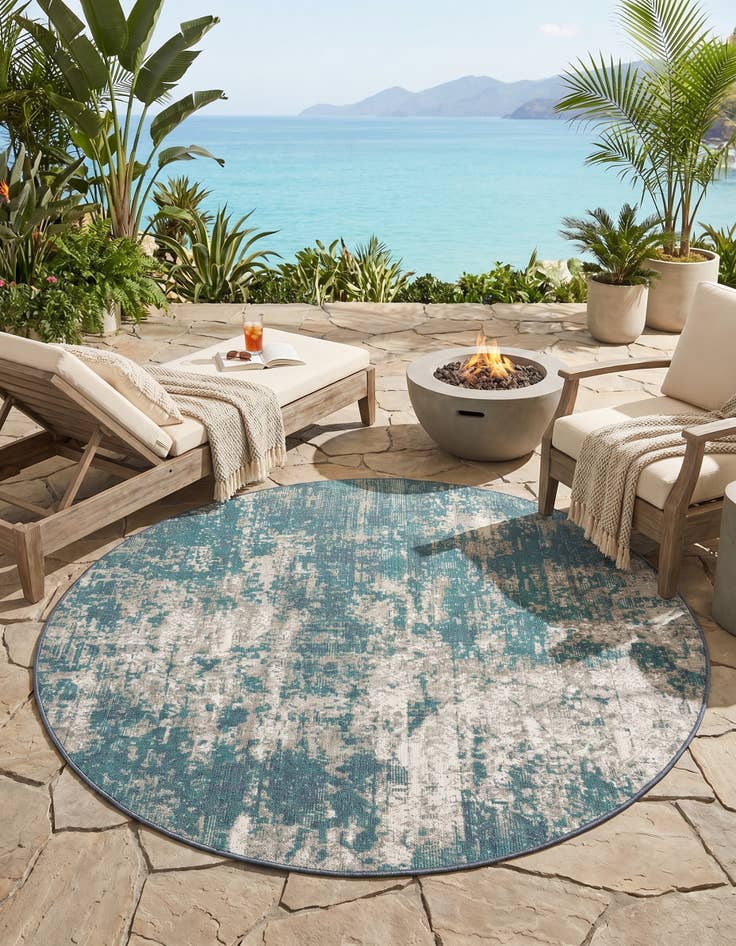Detail image of 7' x 7' Easy-Clean Coastal Indoor / Outdoor Round Rug