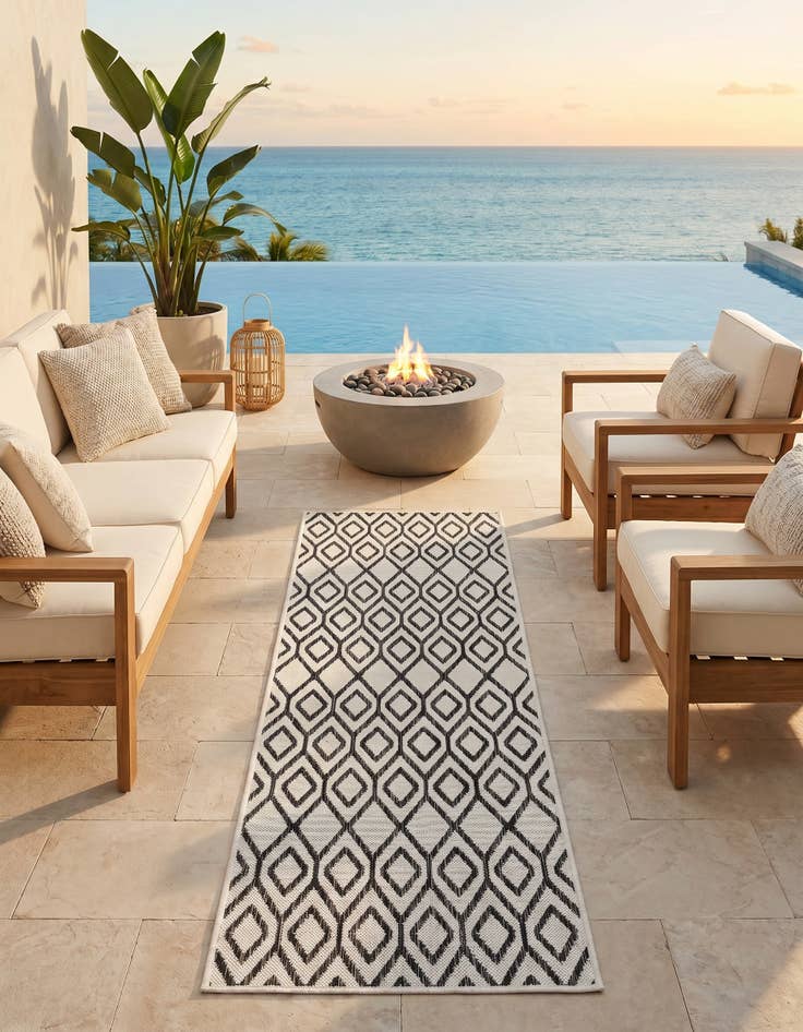 Detail image of 2' x 6' Easy-Clean Jill Zarin Turks and Caicos Indoor / Outdoor Runner Rug