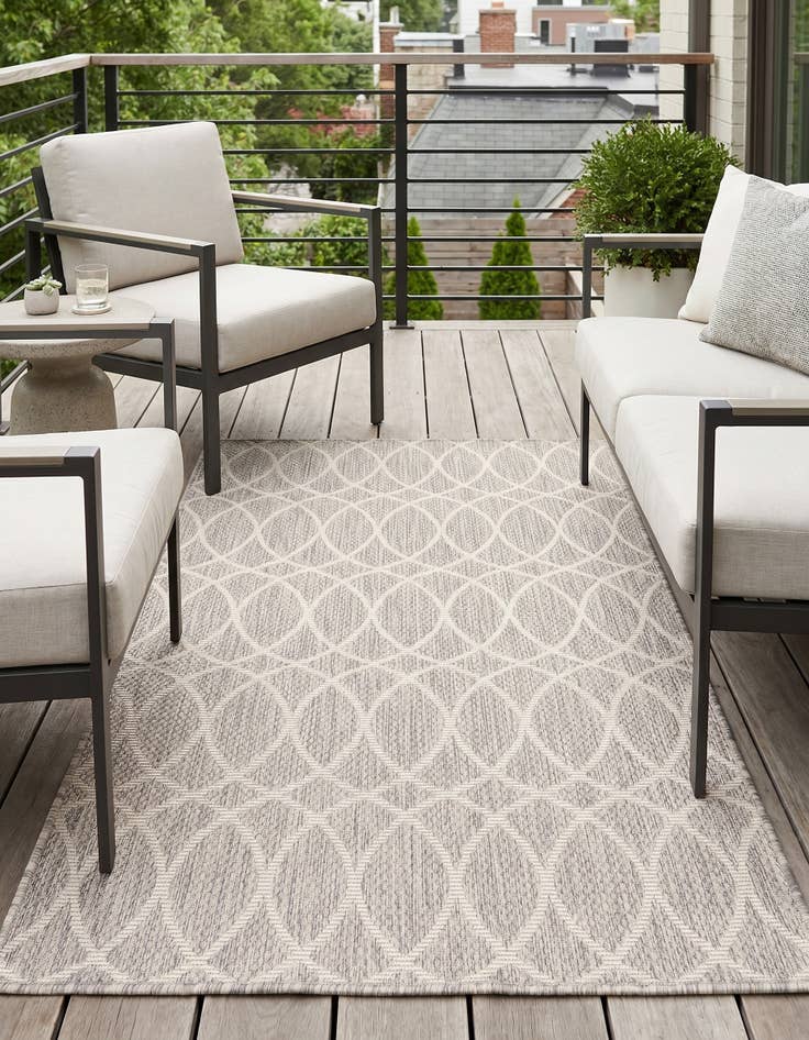 Detail image of 3' x 5' 3 Easy-Clean Trellis Indoor / Outdoor Rug