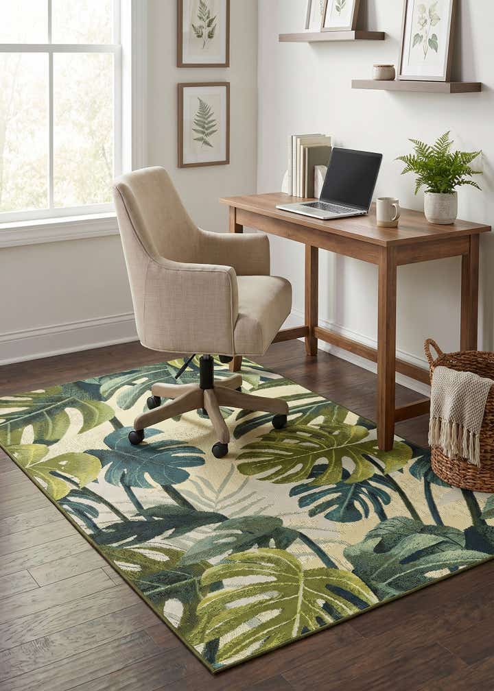 3' 3 x 5' 3 Easy-Clean Botanical Indoor / Outdoor Rug