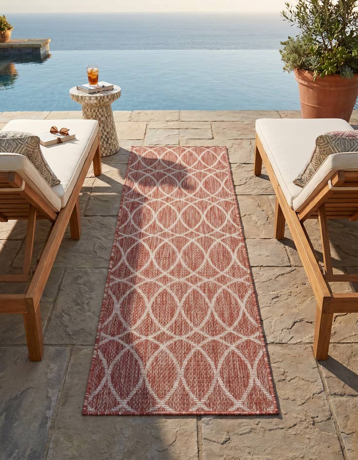 Detail image of 2' x 6' Easy-Clean Trellis Indoor / Outdoor Runner Rug