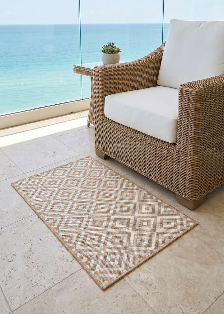 2' x 3' Easy-Clean Jill Zarin Costa Rica Indoor / Outdoor Rug