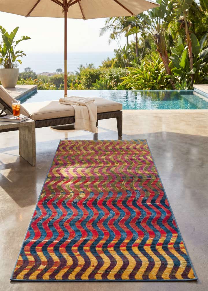 2' x 5' Easy-Clean Modern Indoor / Outdoor Runner Rug