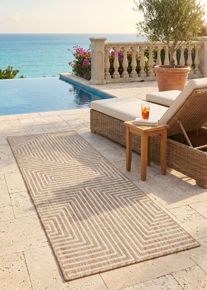 2' x 5' 3 Easy-Clean Modern Indoor / Outdoor Runner Rug