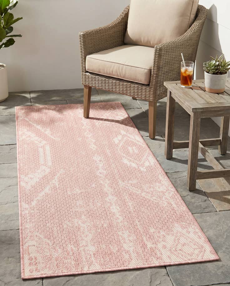 Detail image of 2' x 4' Easy-Clean Bohemian Indoor / Outdoor Runner Rug