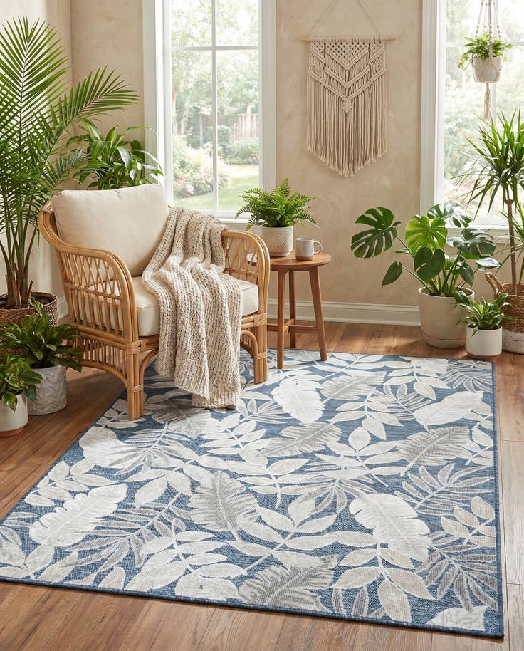 Detail image of 4' 5 x 6' Easy-Clean Botanical Indoor / Outdoor Rug